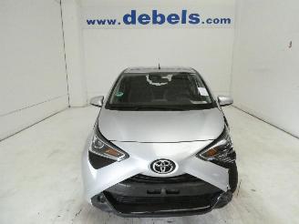 damaged passenger cars Toyota Aygo X 2020/2