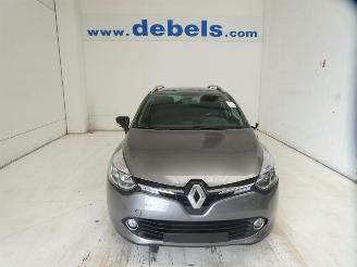damaged passenger cars Renault Clio IV GRANDTOUR LI 2016/6