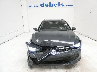 Schadeauto Volkswagen Golf 2.0D  LIFE 2024/8