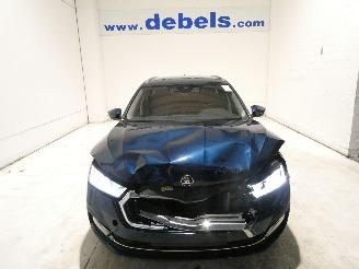 damaged passenger cars Skoda Octavia COMBI 1.0 TSI MHEV 2021/5
