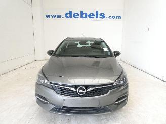 Damaged car Opel Astra SPORTS TOURER 2021/5