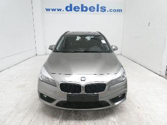 Damaged car BMW 2-serie 1.5D 2017/9