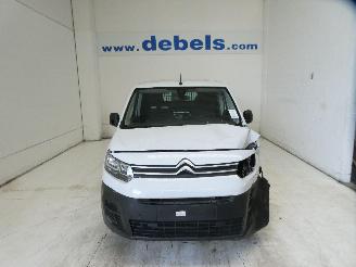 damaged passenger cars Citroën Berlingo 1.5 BLUE HDI 100 2023/1