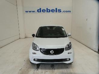 uszkodzony samochody osobowe Smart Forfour  2017/10
