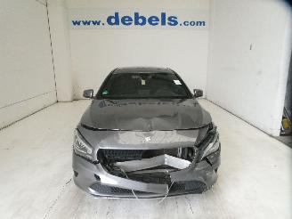 Unfallwagen Mercedes 200-serie 200 D 2017/10