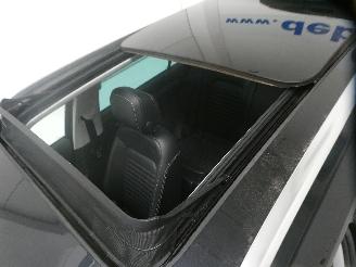 Volkswagen Passat GTE picture 23