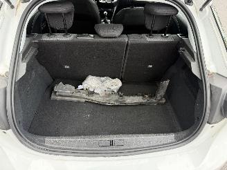 Opel Corsa 1.2I picture 21