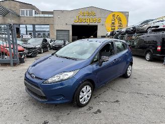 uszkodzony samochody osobowe Ford Fiesta 1.4I 2011/1