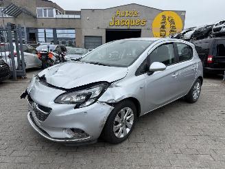 Vaurioauto  passenger cars Opel Corsa 1.4I 2018/1