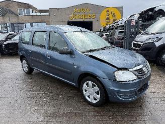 Voiture accidenté Dacia Logan 1.6I AMBIANCE 2009/4