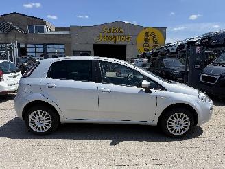 Schadeauto Fiat Punto 1.2I 2014/1