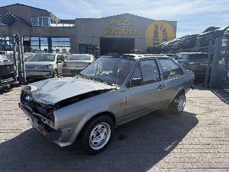 Damaged car Volkswagen Polo 1.3 OLDTIMER 1988/1
