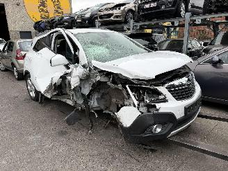 Vaurioauto  passenger cars Opel Mokka 1.6 BENZINE 2013/7