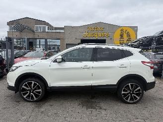 Avarii autoturisme Nissan Qashqai 1.2 AUTOMAAT 2016/2