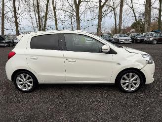 Voiture accidenté Mitsubishi Space-star STAR 2015/3