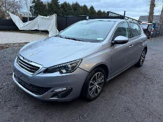 Peugeot 308 II ALLURE picture 9