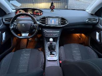 Peugeot 308 II ALLURE picture 26