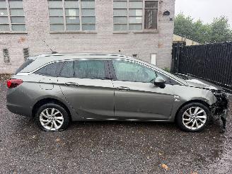uszkodzony samochody osobowe Opel Astra ELEGANCE 2020/5