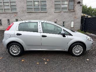 Vaurioauto  passenger cars Fiat Punto  2015/12