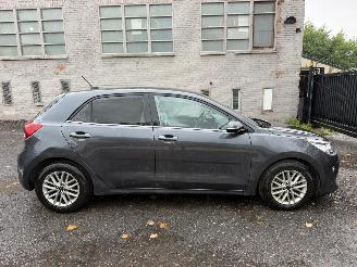 Vaurioauto  passenger cars Kia Rio 1.0 2017/7