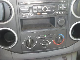 Peugeot Partner 1.6HDI 3 ZITTER AIRCO-NAVIGATIE picture 10