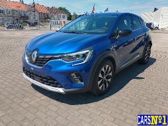 Schadeauto Renault Captur  2024/3