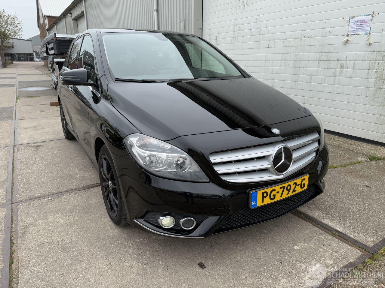 Mercedes B-klasse 220d Ambition Automaat