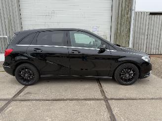 Mercedes B-klasse 220d Ambition Automaat picture 2