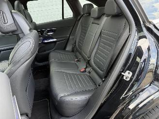 Mercedes GLC 300e 4MATIC AMG Line picture 38