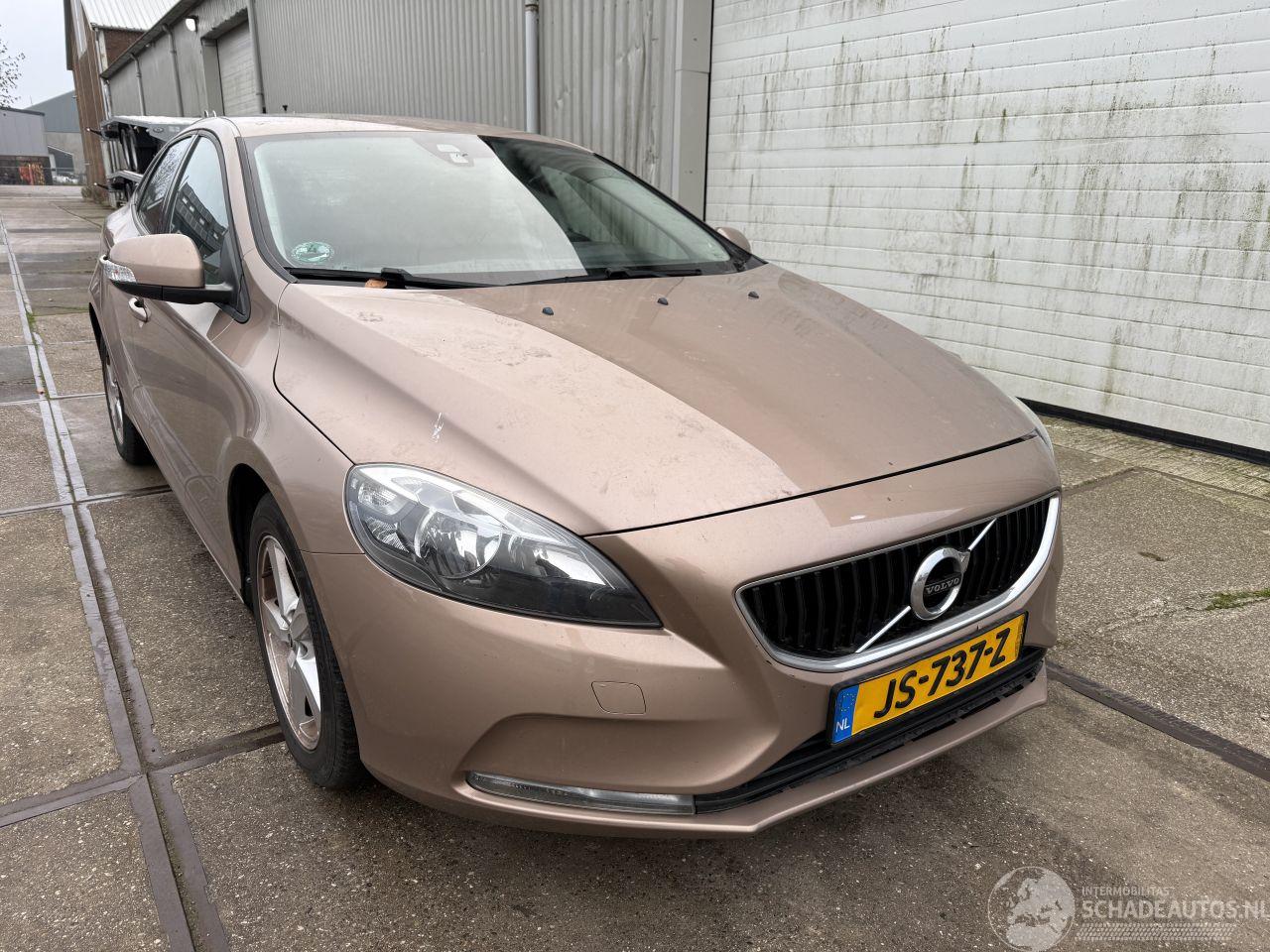 Volvo V-40 2.0 T2 Kinetic