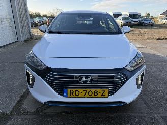 Hyundai Ioniq 1.6 GDi i-Motion picture 12