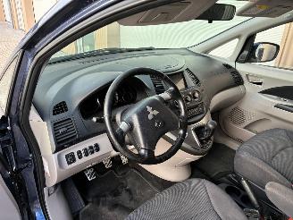Mitsubishi Grandis 2.4-16V InSport 7-Persoons picture 9
