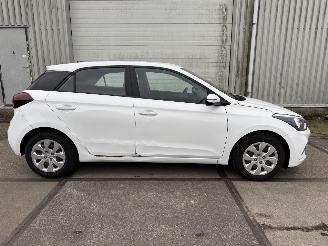 Hyundai I-20 1.0 T-GDI Comfort picture 2