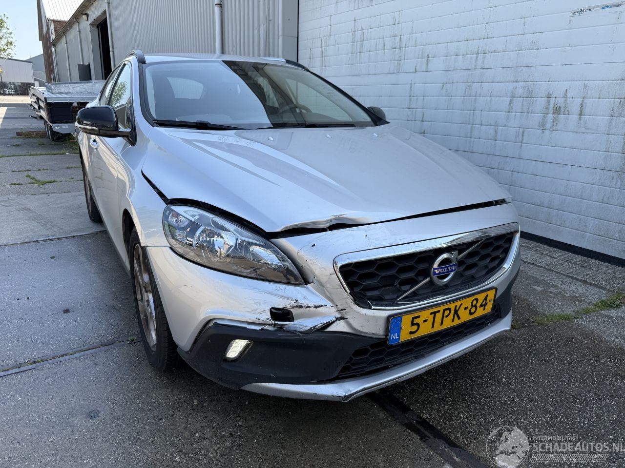 Volvo V-40 1.6 T4 Momentum