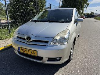 Schadeauto Toyota Corolla-verso 1.6 VVT-i Dynamic Navigatie Airco 2007/1