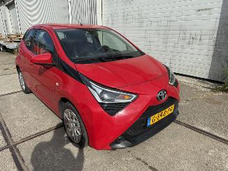 Toyota Aygo 1.0 VVT-i X-Play Multimedia Camera picture 9