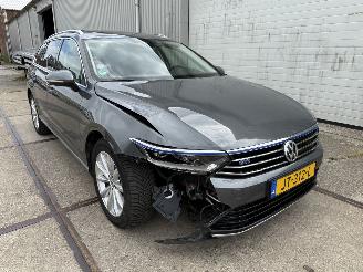 Schadeauto Volkswagen Passat 1.4 TSI GTE Highline 2016/6