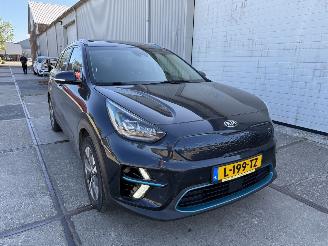 Damaged car Kia e-Niro DynamicPlusLine 64 kWh 2021/8