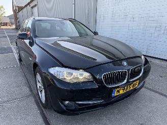 Schadeauto BMW 5-serie 528i Touring 2012/10