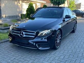 Schadeauto Mercedes E-klasse 220 d AMG LINE PANO NAVI CAMERA LED 2016/10
