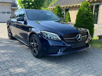 Damaged car Mercedes C-klasse 300 de AMG LINE NIGHT NAVI CAMERA LED 2020/7