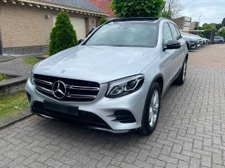 Voiture accidenté Mercedes GLC 220 d 4MATIC AMG LINE PANO NAVI CAMERA LED 2018/1
