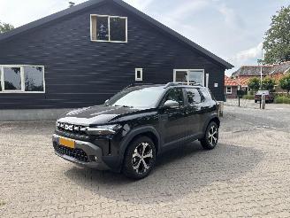 damaged passenger cars Dacia Duster NEW MODEL 1.2 HYBRIDE 130 PK NAVI CLIMA CAMERA LED VIRTUEEL DASH B.J 2025 2025/2