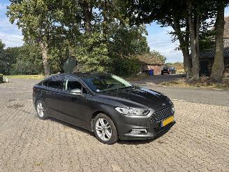 skadebil auto Ford Mondeo 1.5 AUTOMAAT HATCHBACK NAVI CLIMA CRUISE TREKHAAK B.J 11-2018 2018/11