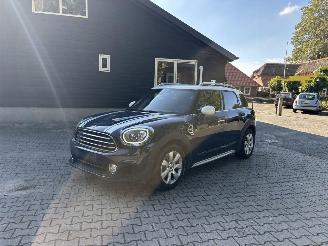 Schadeauto Mini Countryman COOPER 1.5 NAVI CLIMA CAMERA LED KEYLESS LED B.J 07-2019 2019/7