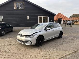 uszkodzony samochody osobowe Volkswagen Golf 8 EDITION TSI 110 PK CLIMA CRUISE LED B.J 05-2022 2022/5