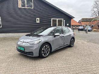 Auto incidentate Volkswagen ID.3 1FST Pro Preformance 58 kwh 204 PK B.J09-2020 2020/9