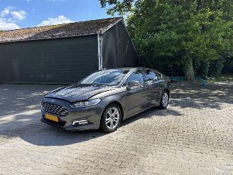 krockskadad bil auto Ford Mondeo 1.5 AUTOMAAT NAVI CLIMA LED TREKHAAK B.J 2018 MOTORSCHADE MOTOR LOOPT 2018/10