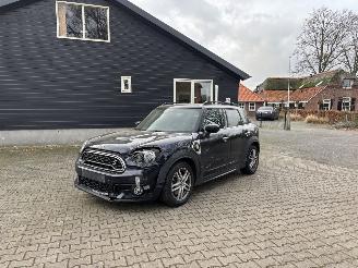 Schadeauto Mini Countryman COOPER SPORT HYBRIDE PLUG IN SE 4AWD AUTOMAAT NAVI CLIMA LEER LED PDC STOELVERW B.J 12-2019 2019/12