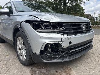 Volkswagen Tiguan 1.5 AUTOMAAT 150 PK NAVI CLIMA CAMERA VIR Dashboard LED TREKHAAK B.J 2024 picture 19